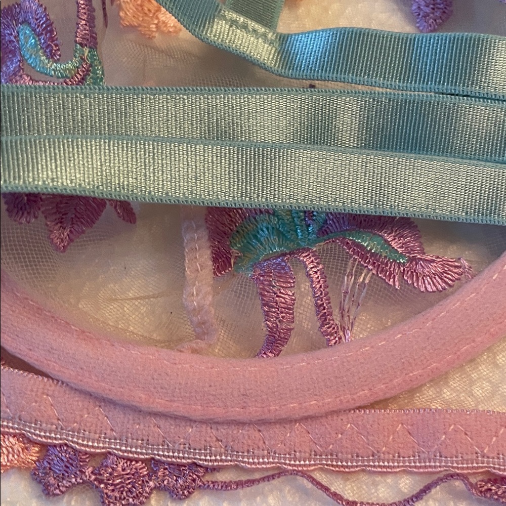 NWT La girl Elegant Floral Lace Bra Set - Pastel Pink /lavender /teal size S - Picture 13 of 13
